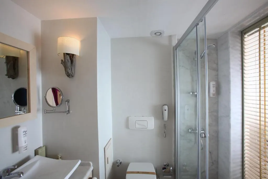 Zeytinada Hotel Torba