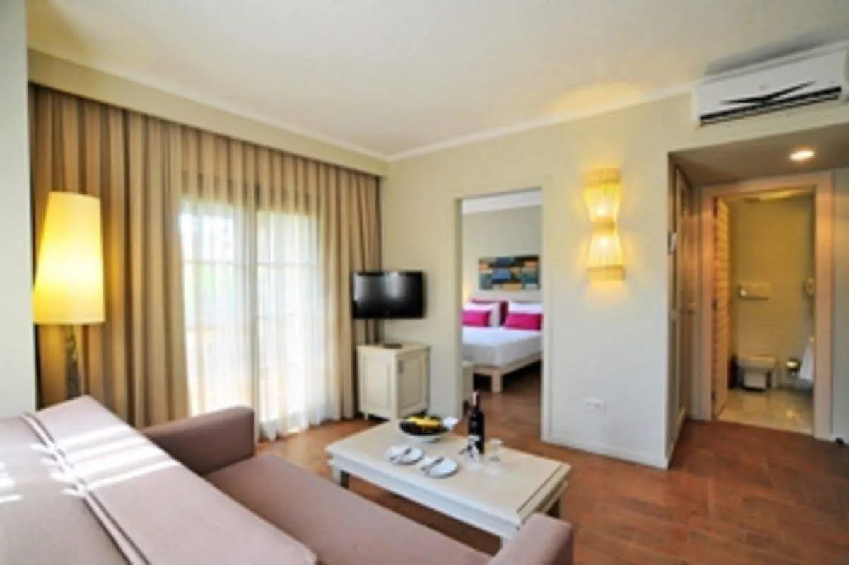 ****  Zeytinada Hotel Torba Türkiye