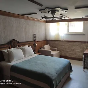 Otel Gokturk Butik, Ula
